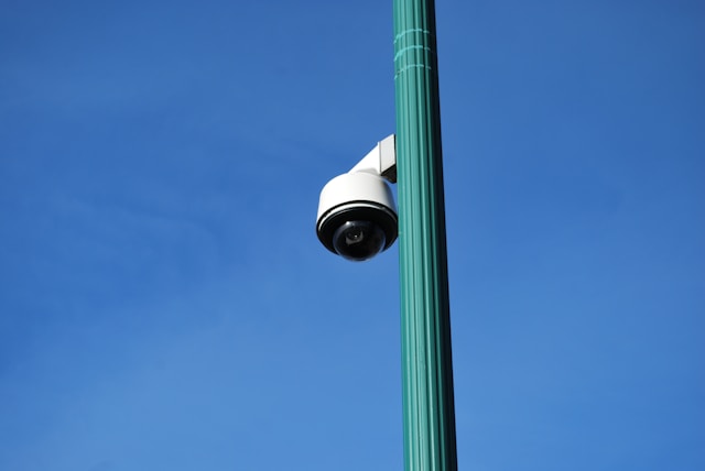 Key Differences Between CCTV and IP Security Cameras