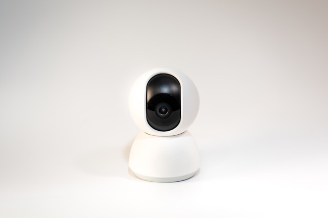 What Are Wireless Security Cameras?